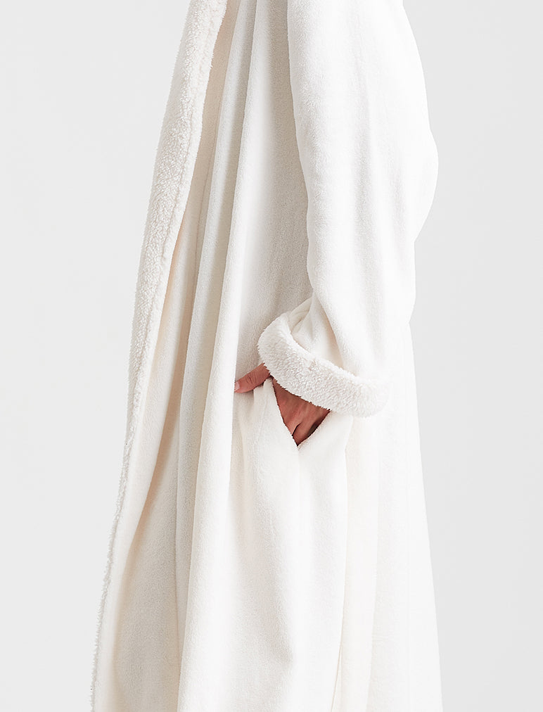 Sherpa Soft Robe with Eye Mask in Ecru