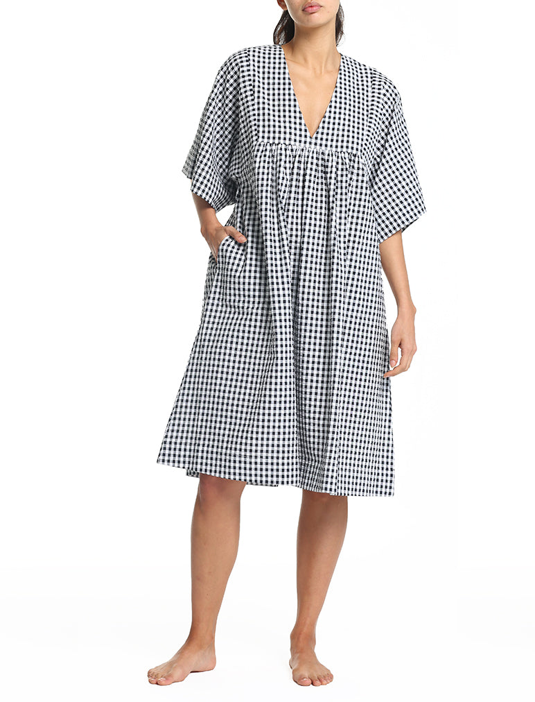 Seersucker Gingham Loose Fit Dress in Black