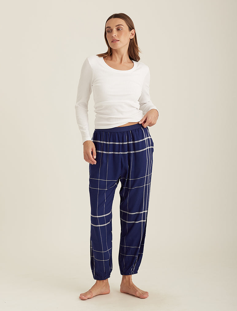 Comfy Plaid Jogger