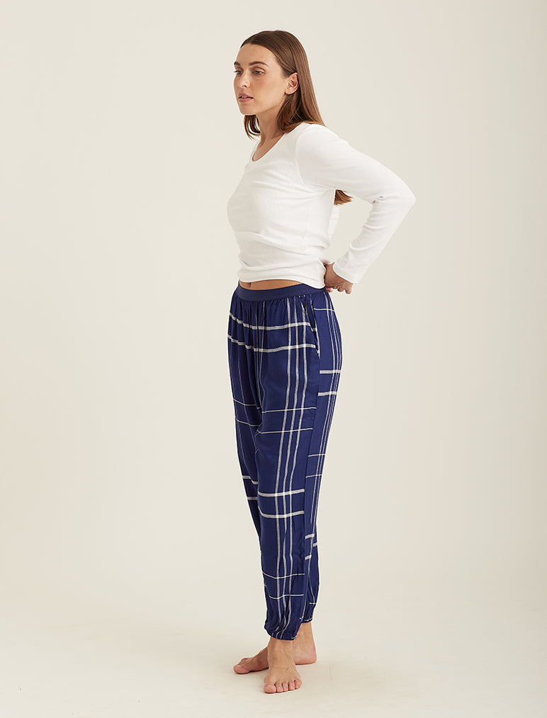 Comfy Plaid Jogger