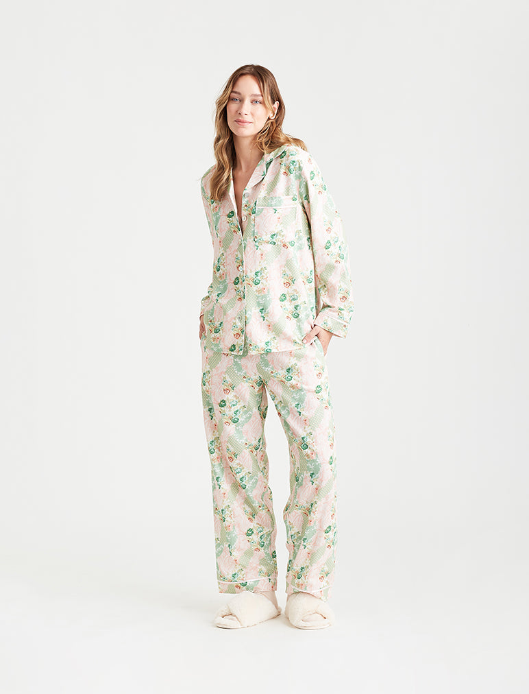 Papinelle Sleepwear - You're loving our Papinelle x Besties collaboration.  Styles are selling fast, don't miss out! 💚🩷