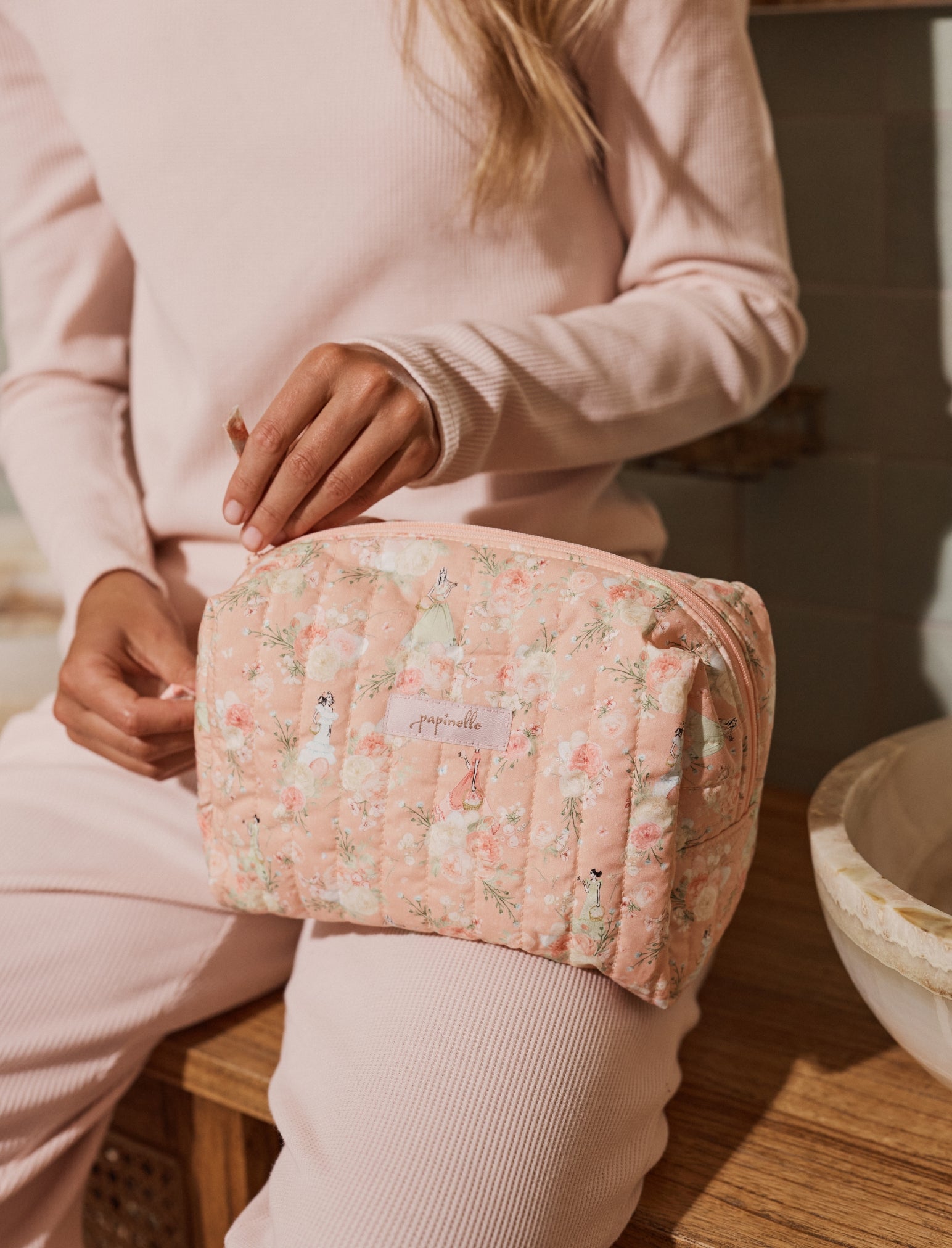 Claris The Mouse Quilted Cos Bag