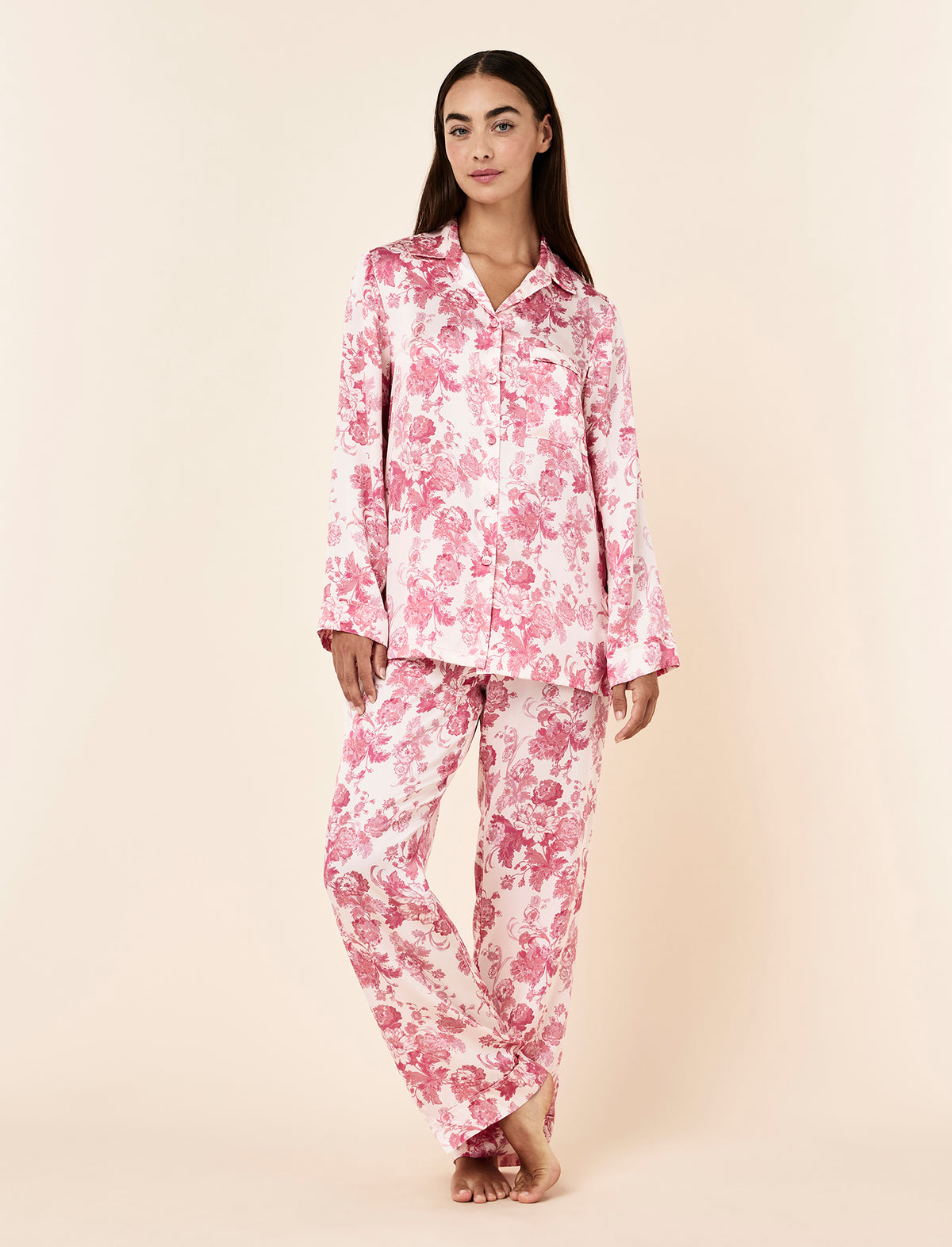 Tash wearing the Madelyn Silk Full Length PJ Set
[model: Tash wears size S |  Height: 173m
/ 5’8” | Bust: 81cm | Waist: 66cm| Hips: 94cm]